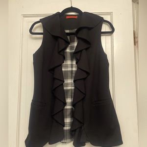 Alice + Olivia vest with ruffled collar and two pockets
